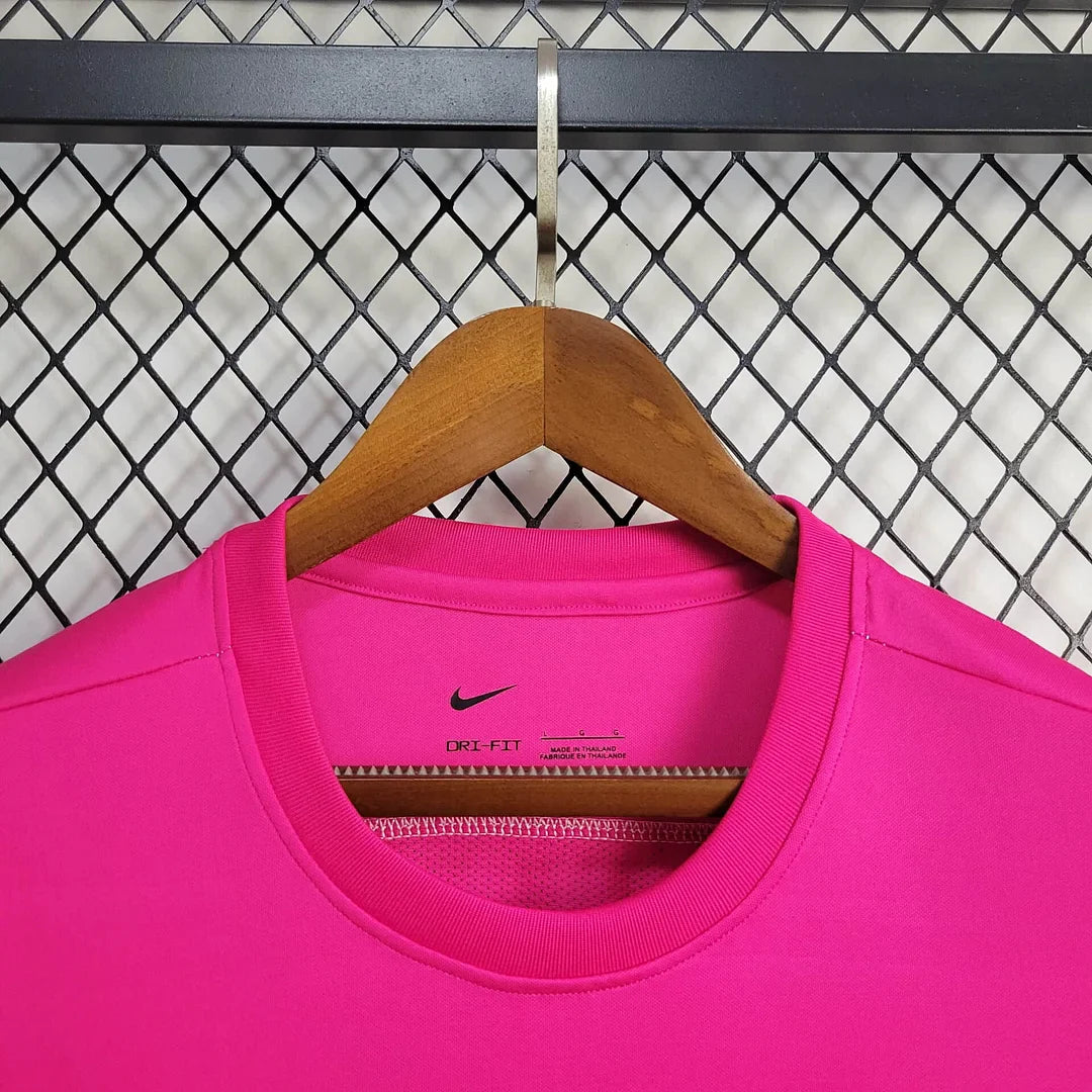 2024/2025 Sporting Lisbon Pink October Football Shirt