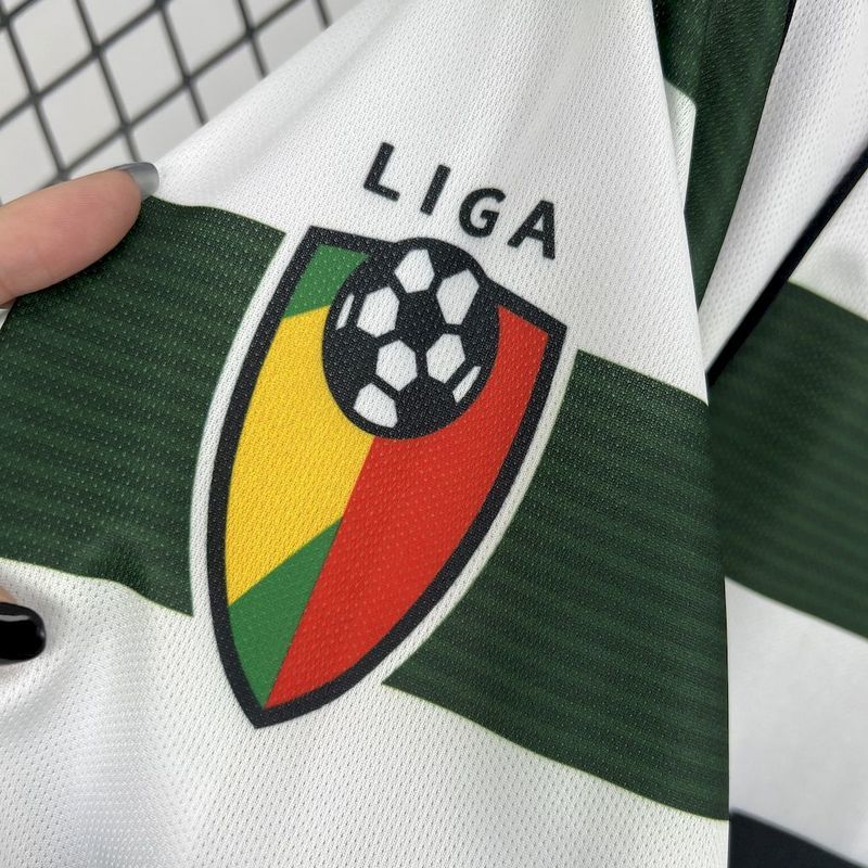 2001/2003 Retro Long Sleeve Sporting Lisbon Home Football Shirt