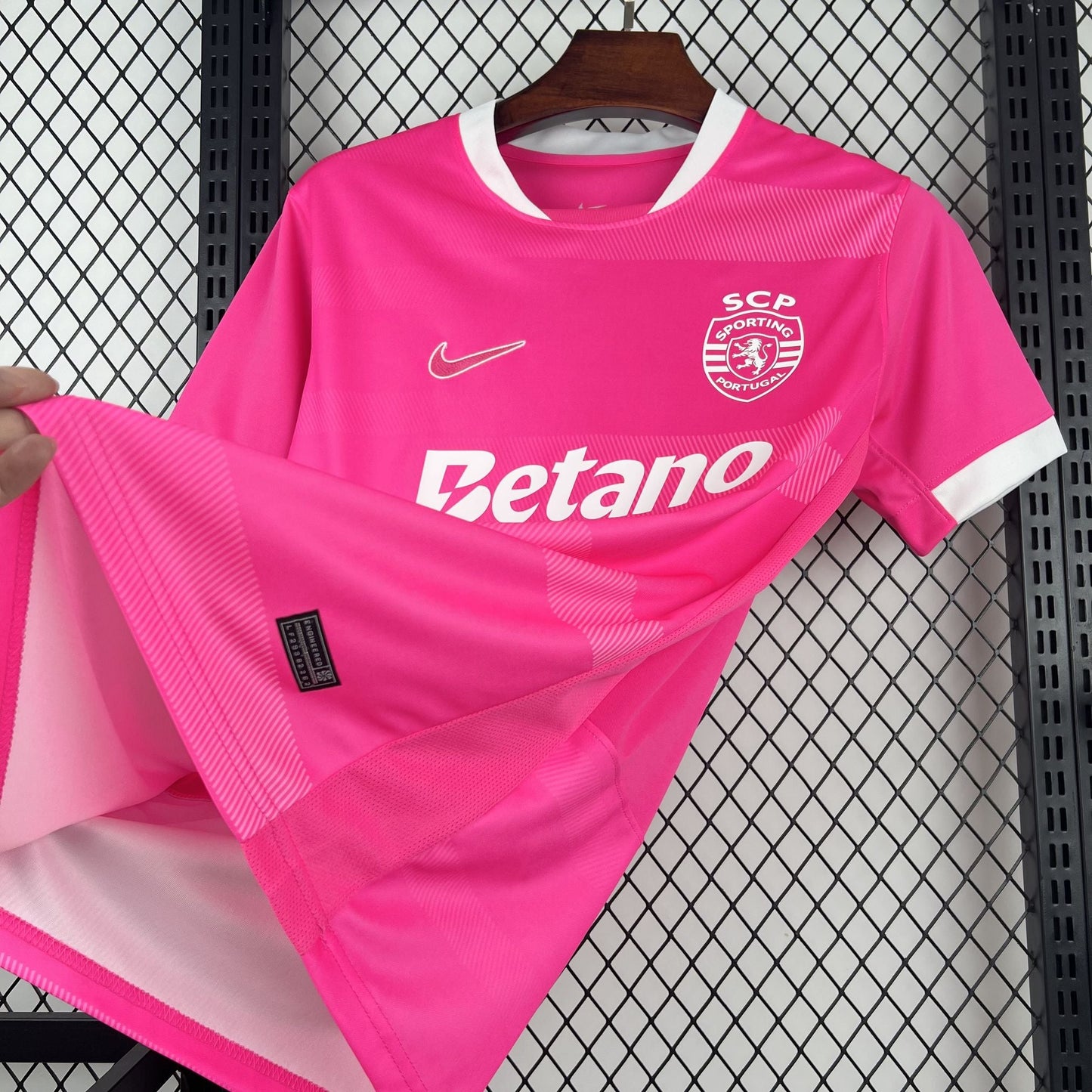 2026/2027 Sporting Lisbon Pink Edition Football Shirt