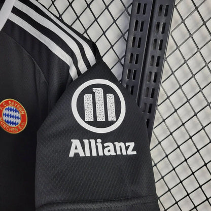 2024/2025 Bayern Munich Goalkeeper Football Jersey