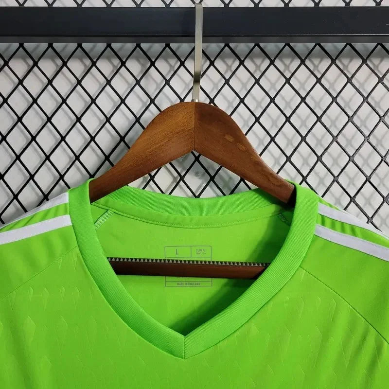 2023/2024 Manchester United Goalkeeper jersey