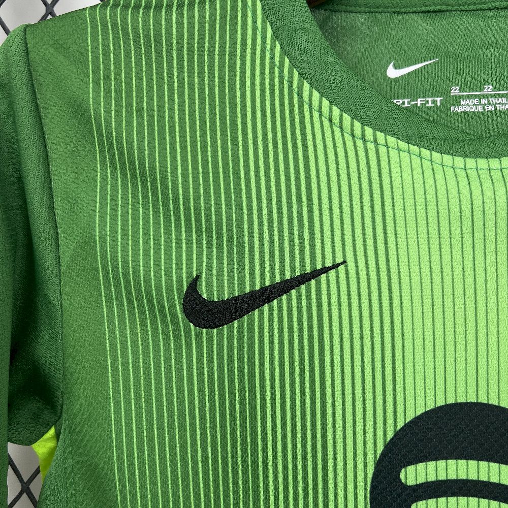 2025/2026 Kids Size Barcelona Green Goalkeeper Football Kit
