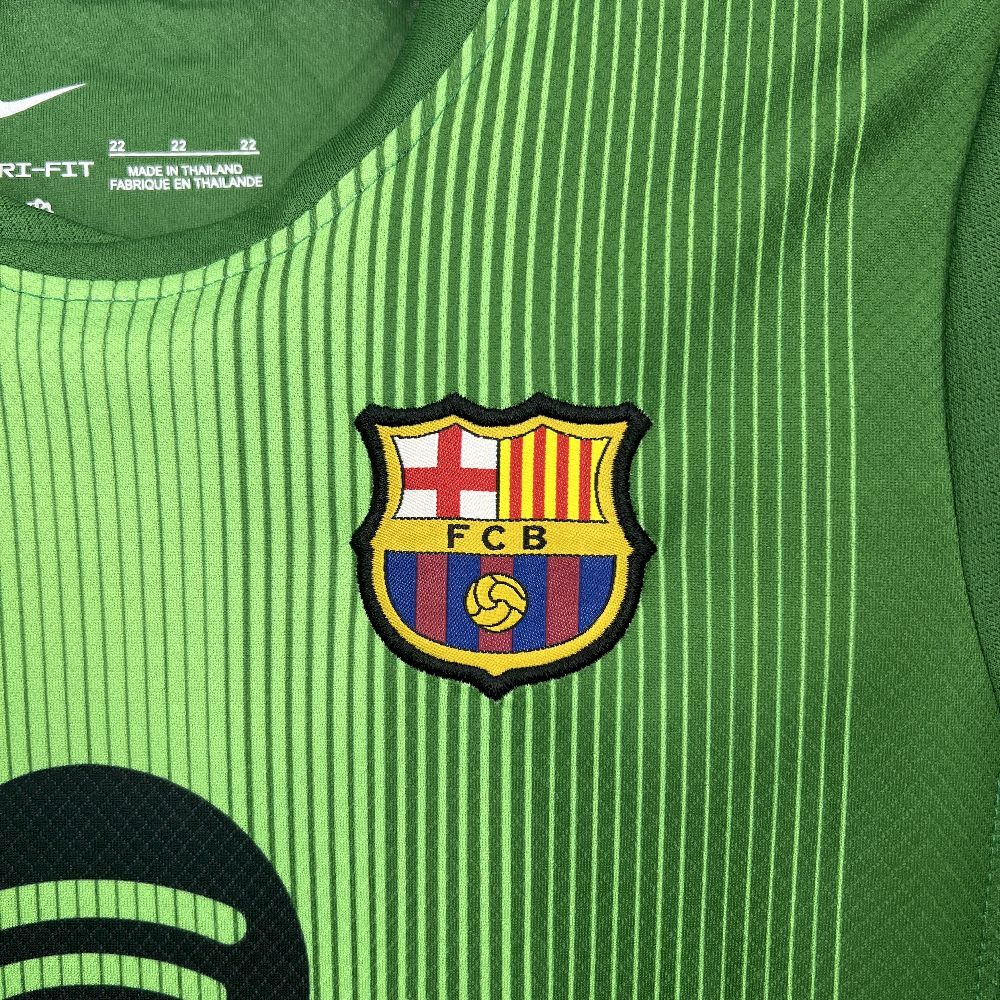 2025/2026 Kids Size Barcelona Green Goalkeeper Football Kit