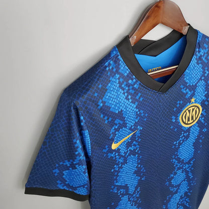 Internazionale Milan Football Jersey 2021/2022 Retro