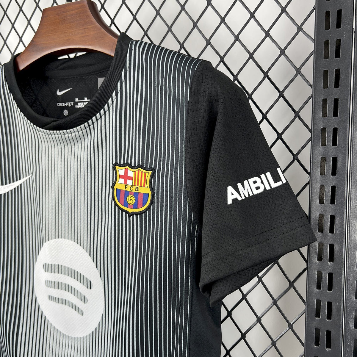 2025/2026 Kids Size Barcelona Black Goalkeeper Football Kit