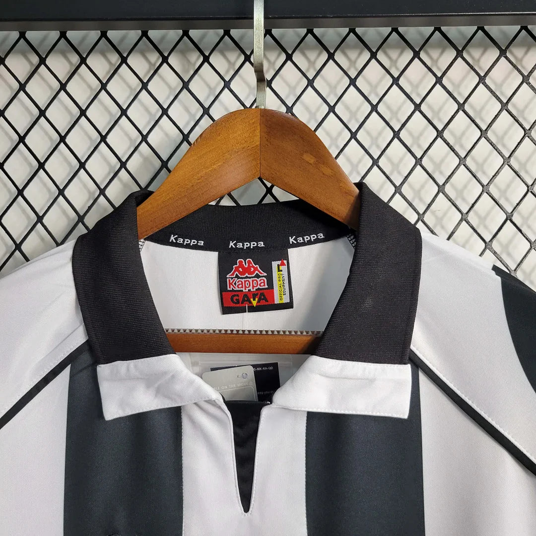 1997/1998 Retro Juventus Football Shirt Home