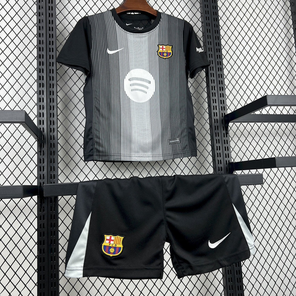 2025/2026 Kids Size Barcelona Black Goalkeeper Football Kit