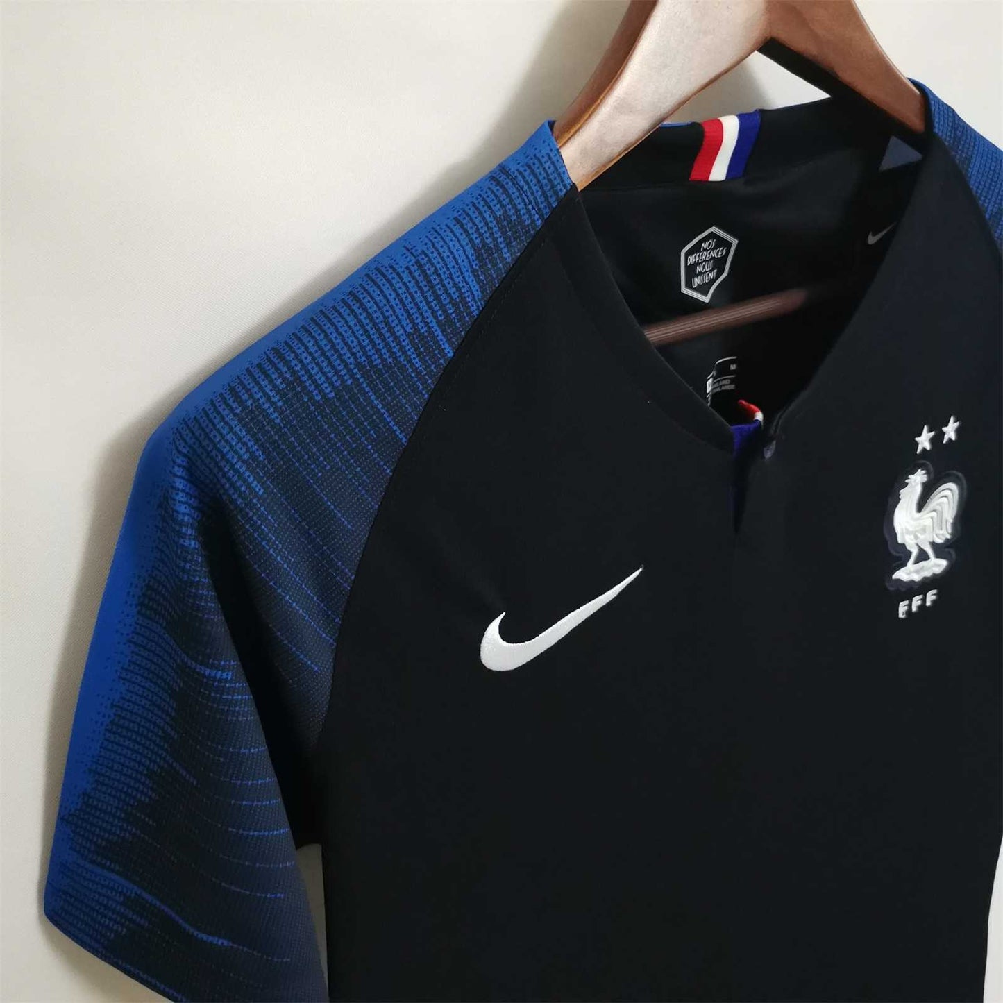 2018 World Cup Winners France Home Football Shirt 2 Stars