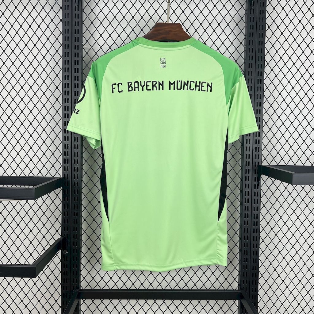 2025/2026 Bayern Munich Goalkeeper Green Football Jersey