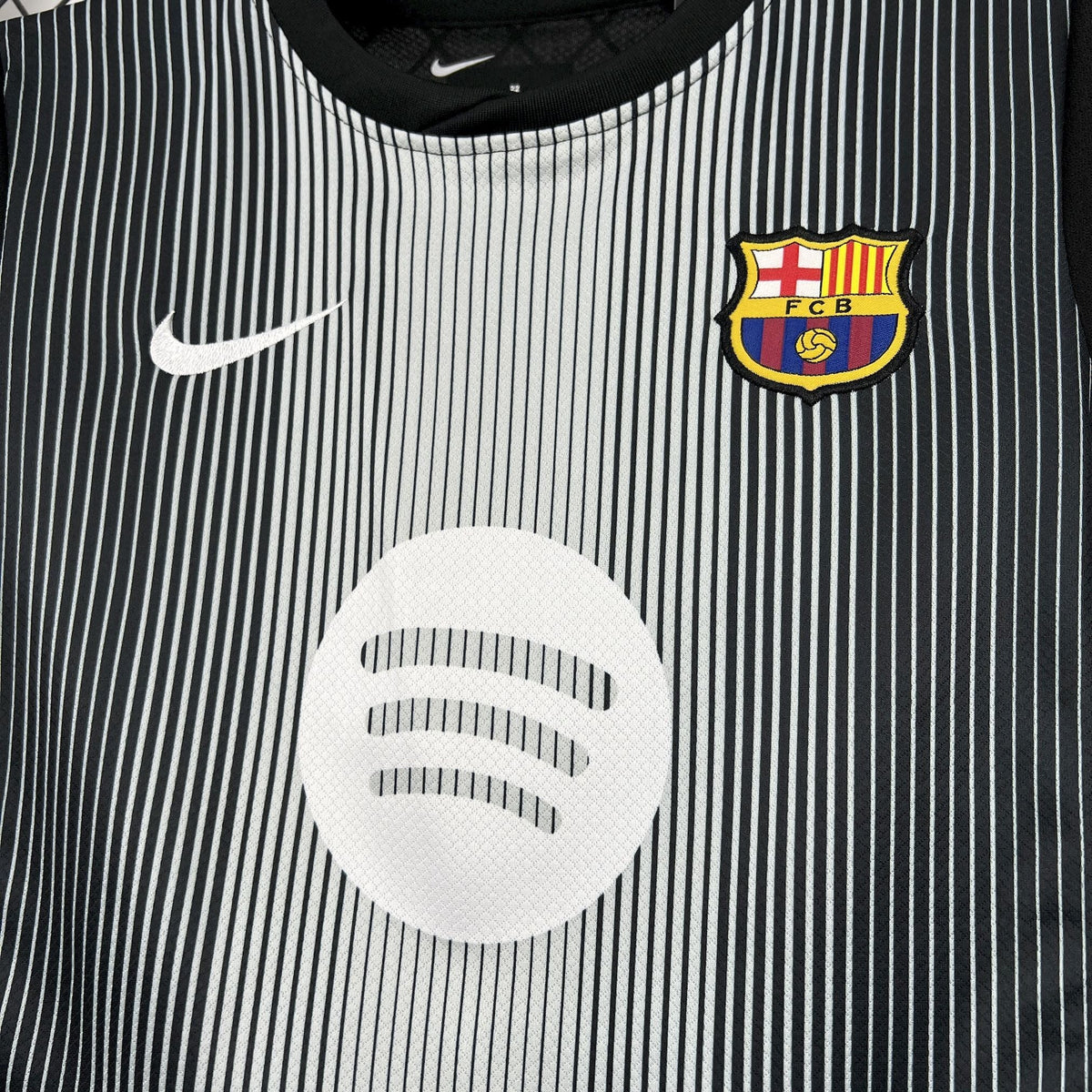 2025/2026 Kids Size Barcelona Black Goalkeeper Football Kit