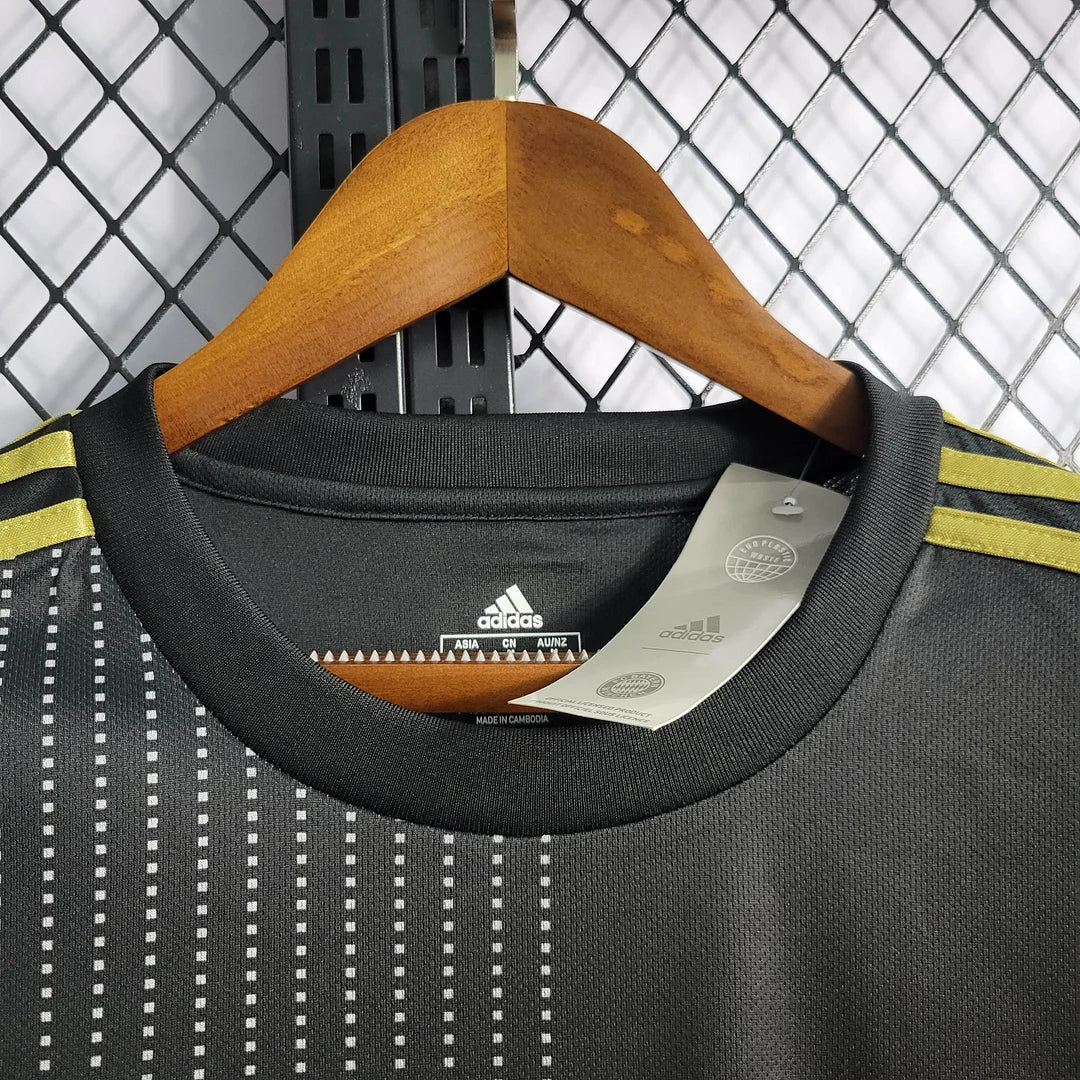 2021/2022 Retro Football Jersey Bayern Munich Away