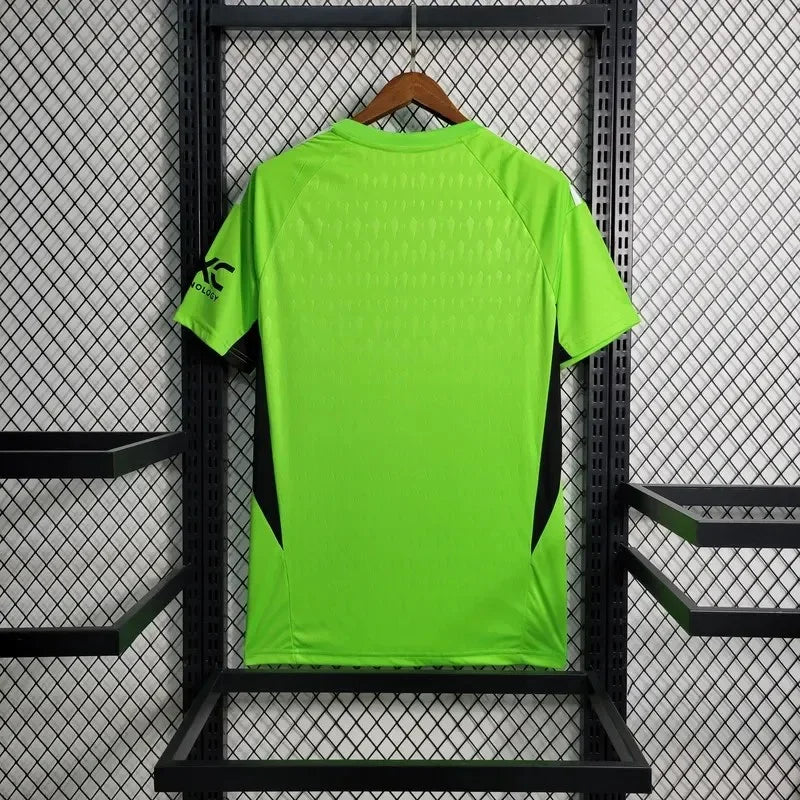 2023/2024 Manchester United Goalkeeper jersey